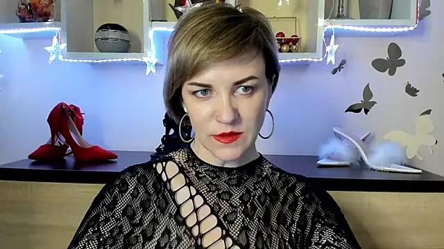 Snapshot of feliziaDesire chatting on 02/27/25, 03:05 feliziaDesire online show from 02/27/25, 03:05