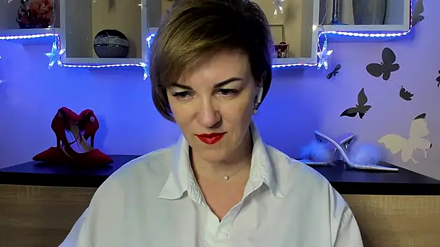 Snapshot of feliziaDesire chatting on 03/15/25, 06:58 feliziaDesire online show from 03/15/25, 06:58