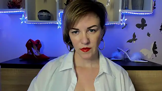 Snapshot of feliziaDesire chatting on 03/21/25, 05:32 feliziaDesire online show from 03/21/25, 05:32