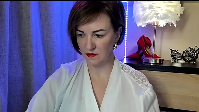 Snapshot of feliziaDesire chatting on 09/27/25, 03:55 feliziaDesire online show from 09/27/25, 03:55