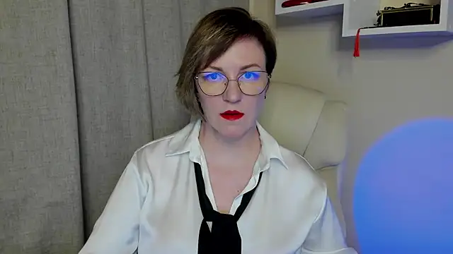 Snapshot of feliziaDesire chatting on 05/07/26, 11:26 feliziaDesire online show from 05/07/26, 11:26