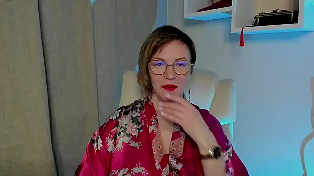 Snapshot of feliziaDesire chatting on 05/16/26, 06:21 feliziaDesire online show from 05/16/26, 06:21