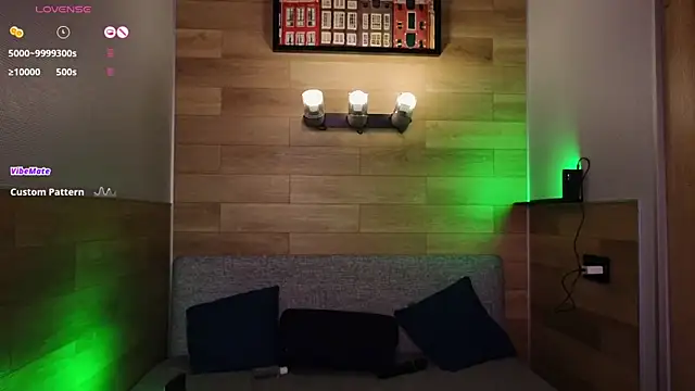 Snapshot of Hottie_Jane chatting on 01/11/25, 05:51 Hottie Jane online show from 01/11/25, 05:51