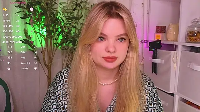 Snapshot of Hottie_Jane chatting on 03/09/25, 11:03 Hottie Jane online show from 03/09/25, 11:03