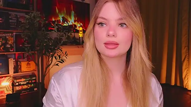 Snapshot of Hottie_Jane chatting on 10/10/25, 09:36 Hottie Jane online show from 10/10/25, 09:36