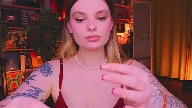 Snapshot of Hottie_Jane chatting on 02/21/26, 07:04 Hottie Jane online show from 02/21/26, 07:04