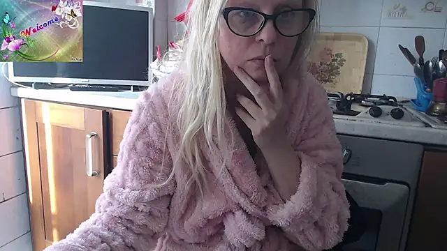 martachatte online show from 12/01/25, 08:41