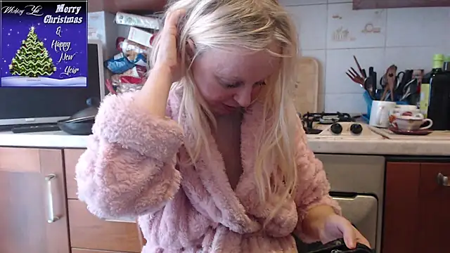 martachatte online show from 12/22/25, 08:33