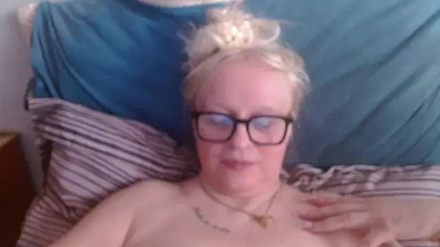 martachatte online show from 07/06/26, 06:21