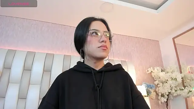 Rebeca jones online show from 02/17/25, 01:10