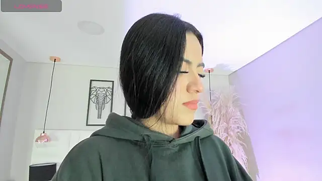 Rebeca jones online show from 11/05/25, 12:16