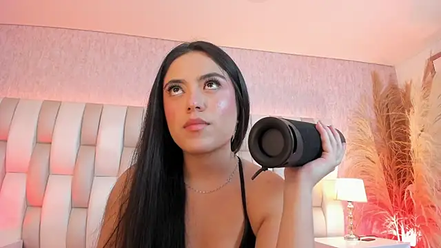 Rebeca jones online show from 02/02/26, 12:26