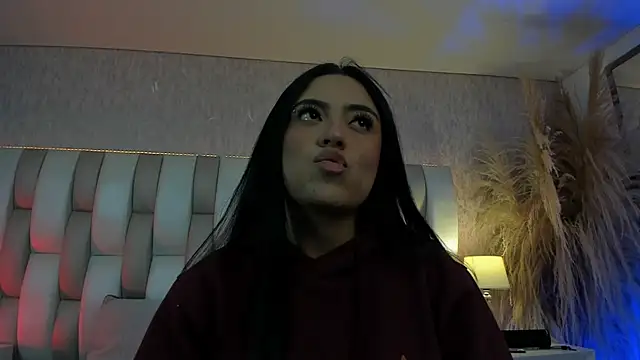 Snapshot of Rebeca_jones chatting on 07/15/26, 01:05 Rebeca jones online show from 07/15/26, 01:05