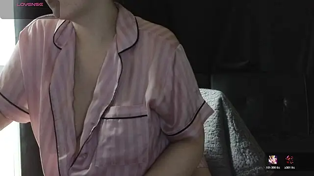 Mia G0ld online show from 04/09/26, 12:54