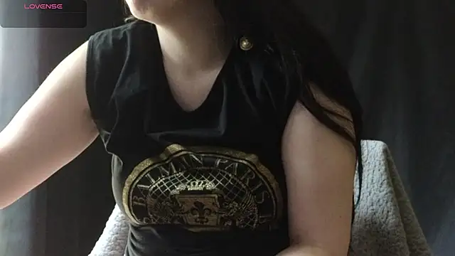 Mia G0ld online show from 04/16/26, 12:39