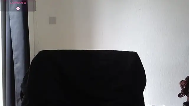 Snapshot of Mia_G0ld chatting on 05/19/26, 02:34 Mia G0ld online show from 05/19/26, 02:34