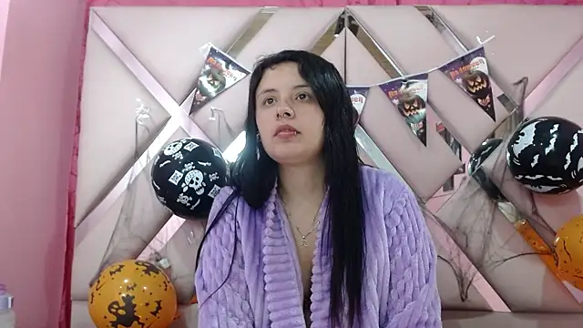 nathaly low1 online show from 10/18/25, 03:20