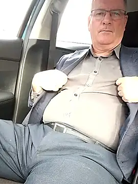 stiffandlubedxh online show from 11/11/25, 09:04