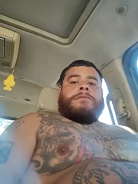 Martinez7233 online show from 10/31/25, 06:42