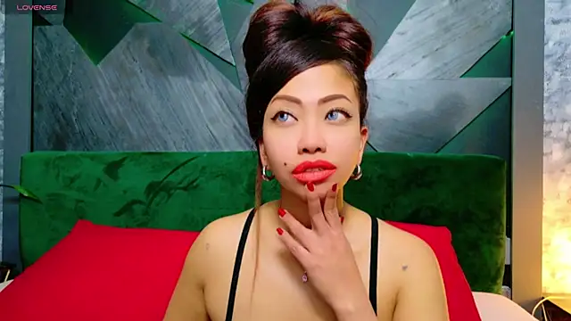 ElyaQuinn online show from 01/11/25, 03:09