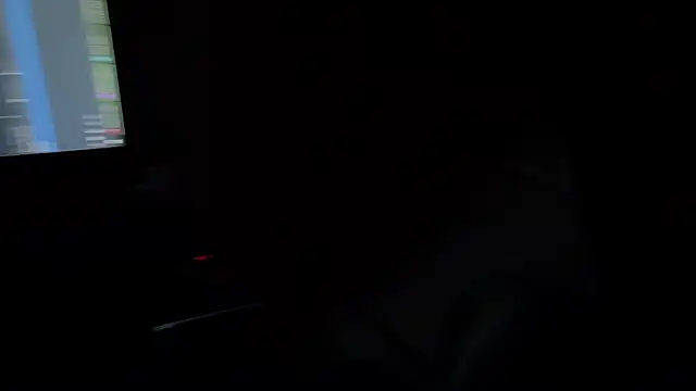 Snapshot of DrSexyNL chatting on 01/17/25, 10:01 DrSexyNL online show from 01/17/25, 10:01