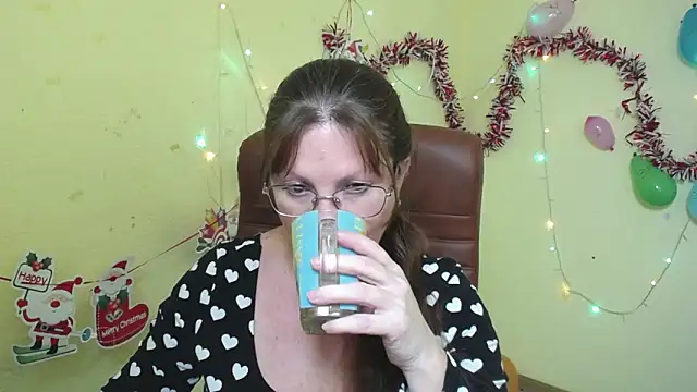 VanessaHotts online show from 01/13/25, 03:26