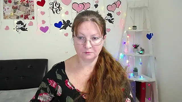 VanessaHotts online show from 01/28/25, 09:08