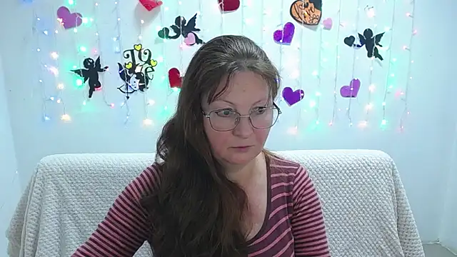 VanessaHotts online show from 02/12/25, 09:10