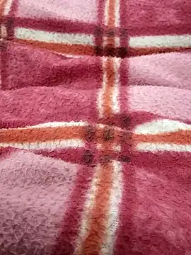 Snapshot of Sanny212 chatting on 01/11/25, 03:42 Sanny212 online show from 01/11/25, 03:42