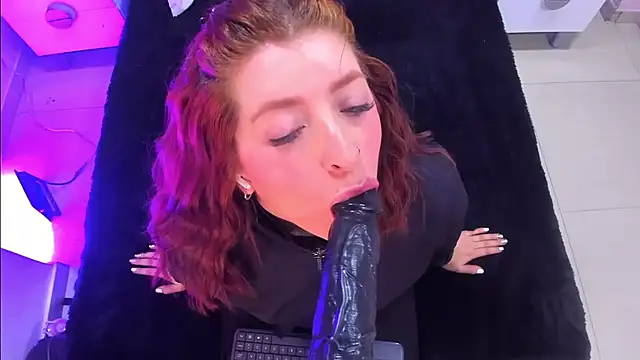 JulietaAlves online show from 11/15/25, 11:29