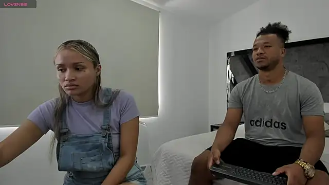 AnnieAndStefan online show from 01/08/25, 02:46