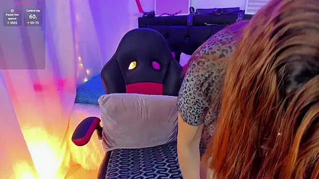 lonely shewolf online show from 01/29/25, 08:35