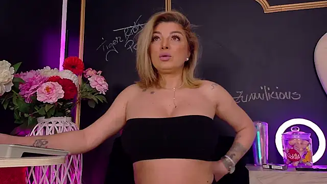 DeeaDiamondd online show from 01/10/26, 08:21