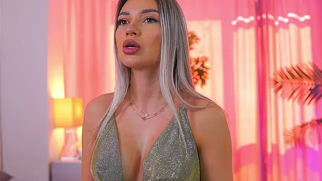 Snapshot of ArtTeasee chatting on 03/22/25, 10:17 ArtTeasee online show from 03/22/25, 10:17