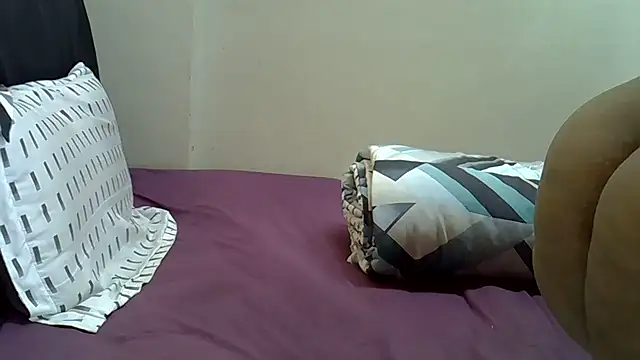 AddictiveAssCurves online show from 11/03/25, 07:42