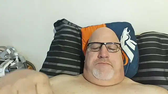 Bigbear0563 online show from 03/04/25, 05:13