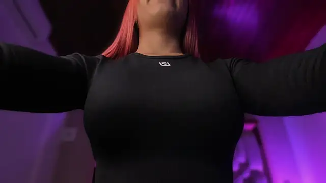 Emmily Savage online show from 04/10/26, 11:37