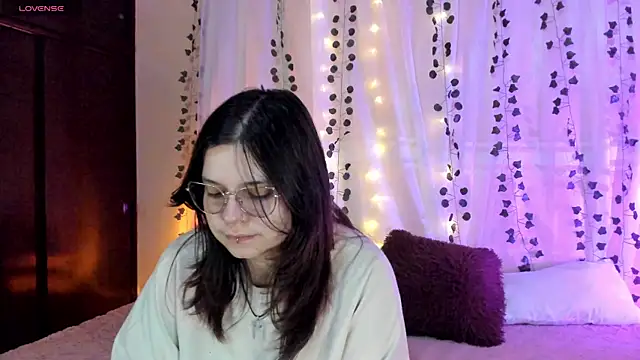 Mey moon online show from 12/11/24, 08:18