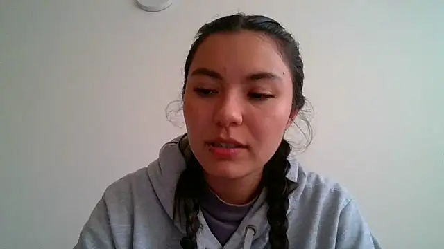 Snapshot of _andygirl chatting on 04/23/26, 08:33 andygirl online show from 04/23/26, 08:33
