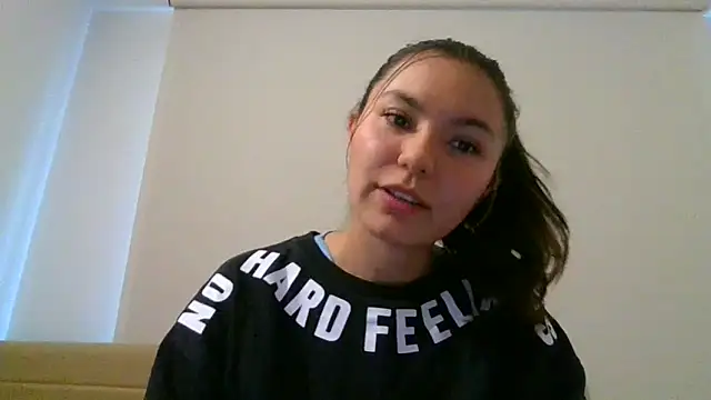 Snapshot of _andygirl chatting on 05/07/26, 09:53 andygirl online show from 05/07/26, 09:53