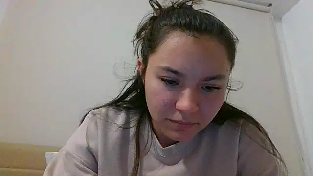Snapshot of _andygirl chatting on 05/19/26, 01:56 andygirl online show from 05/19/26, 01:56