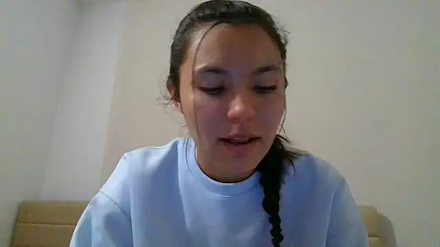 Snapshot of _andygirl chatting on 06/12/26, 01:37 andygirl online show from 06/12/26, 01:37