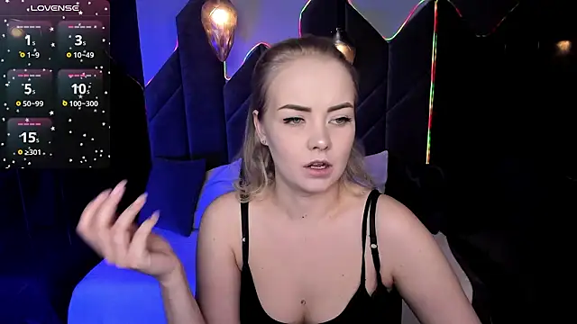 StephanieSweety online show from 02/10/26, 05:28