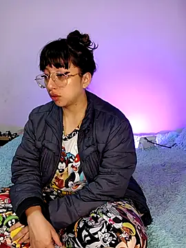 Piafisher1 online show from 11/27/25, 01:18