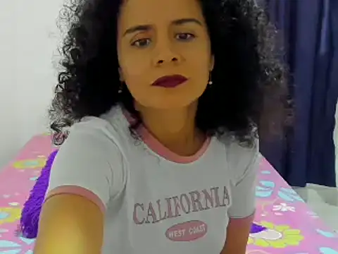 Snapshot of Sami_Hotie1 chatting on 12/16/24, 09:31 Sami Hotie1 online show from 12/16/24, 09:31