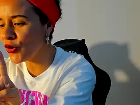 Snapshot of Sami_Hotie1 chatting on 02/09/25, 08:34 Sami Hotie1 online show from 02/09/25, 08:34