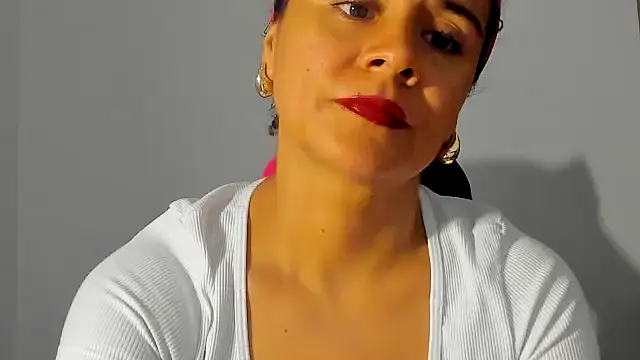 Snapshot of Sami_Hotie1 chatting on 10/02/25, 09:11 Sami Hotie1 online show from 10/02/25, 09:11