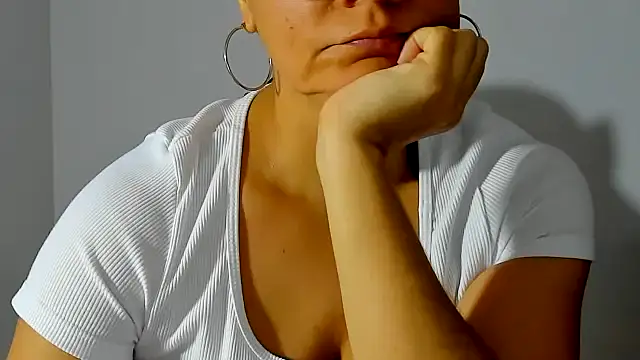 Snapshot of Sami_Hotie1 chatting on 05/10/26, 05:40 Sami Hotie1 online show from 05/10/26, 05:40