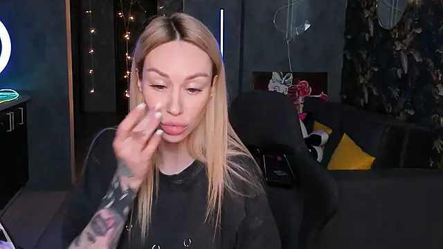 Blckmirrorr online show from 11/19/25, 12:05