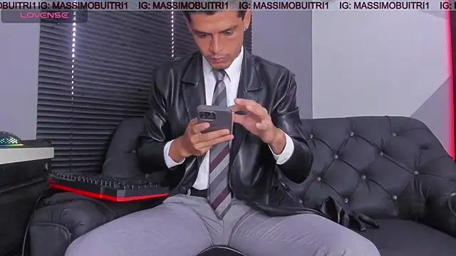 massimo g online show from 04/17/26, 12:52